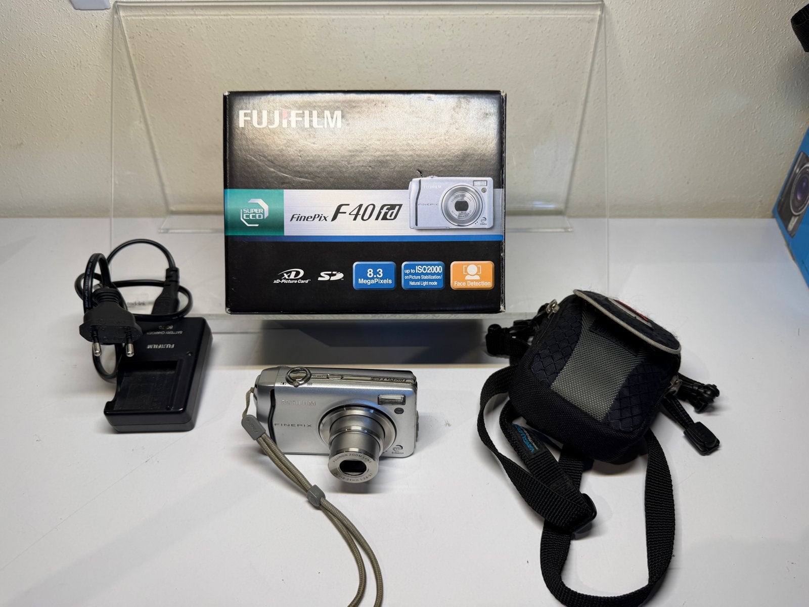Fujifilm FinePix F40fd Digitale Camera met Accessoires, Ingebouwde flitser, Gebruikt, Ophalen of Verzenden, Fujifilm