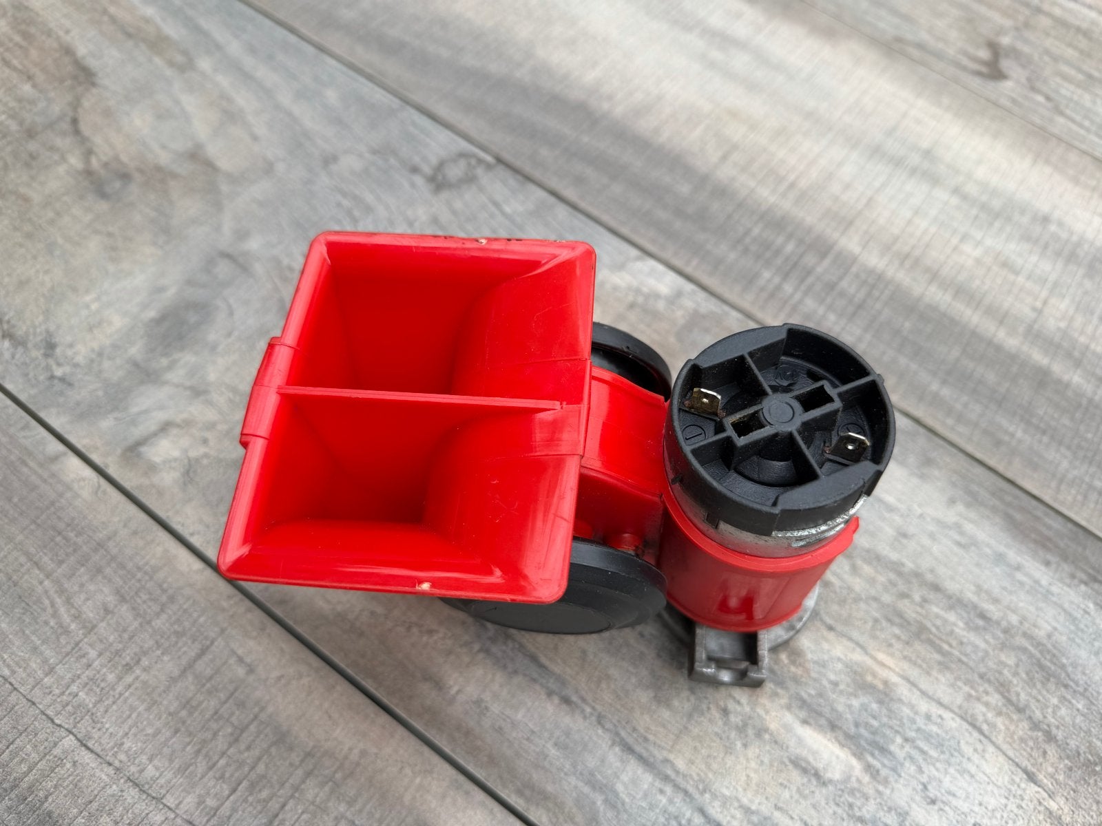 Luchthoorn met compressor 12 volt, Ophalen of Verzenden, Gebruikt, Universele onderdelen