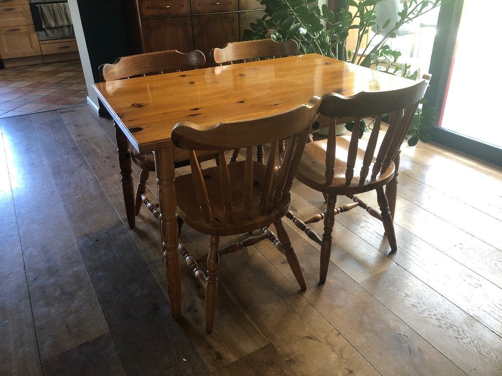 Grenenhouten boeren eethoek, Ophalen, Gebruikt, Boeren eethoek, 4 tot 6 stoelen