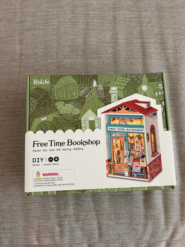 Rolife Free Time Bookshop DIY modelbouw, Overige merken, 1:50 of kleiner, Overige typen, Nieuw