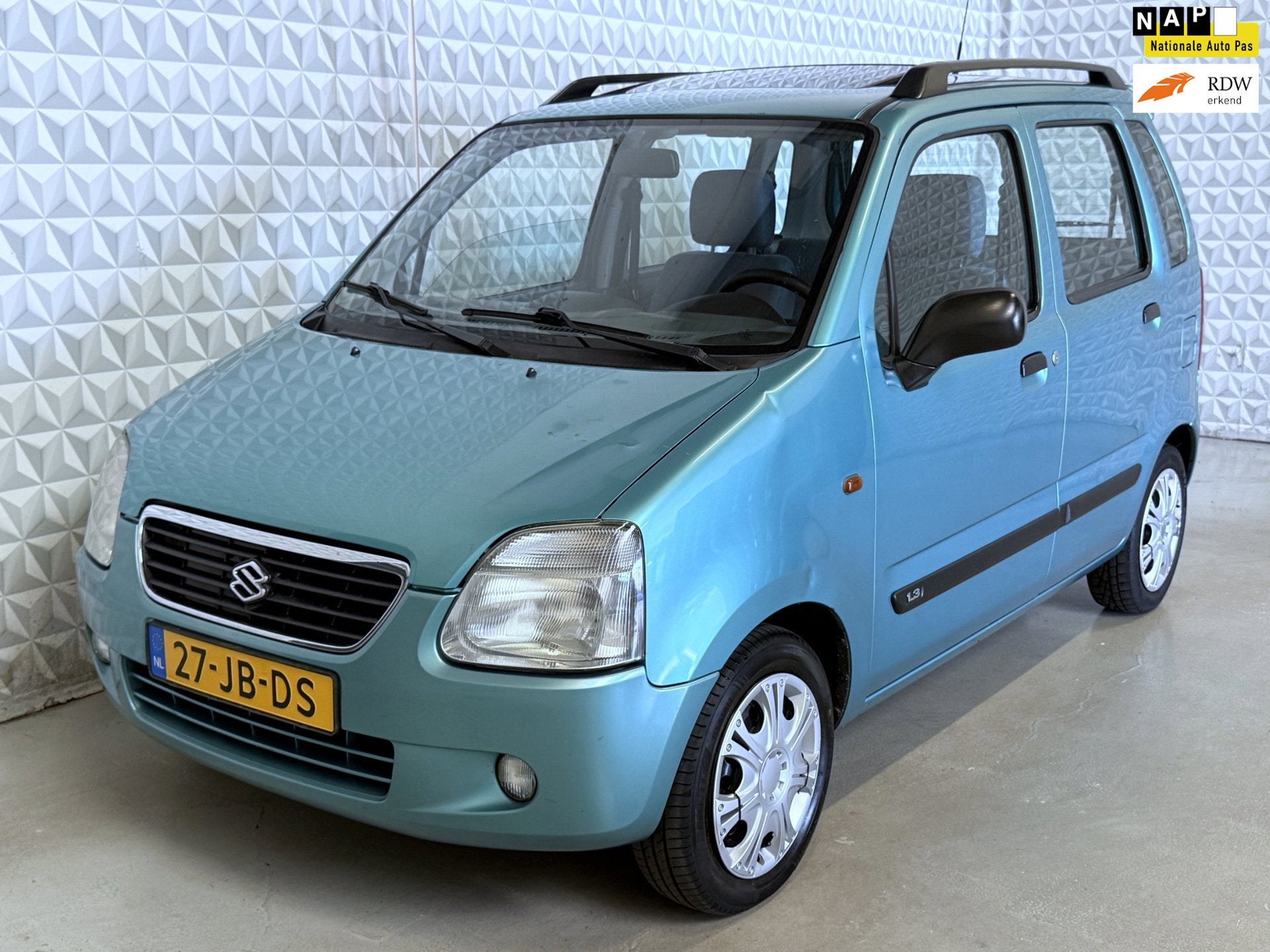 Suzuki Wagon R+ 1.3 Season met open dak én TREKHAAK! (2002), Auto's, Voorwielaandrijving, Gebruikt, 4 cilinders, Wagon R+