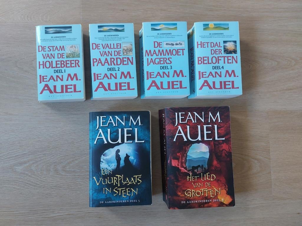 De Aardkinderen serie - Jean M. Auel (6 boeken), Ophalen, Gelezen, Nederland