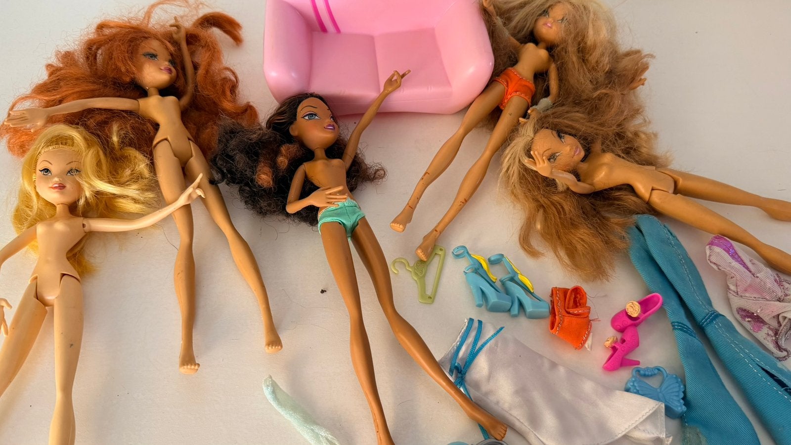 WINX CLUB gehrle set €15, Ophalen of Verzenden, Zo goed als nieuw, Pop
