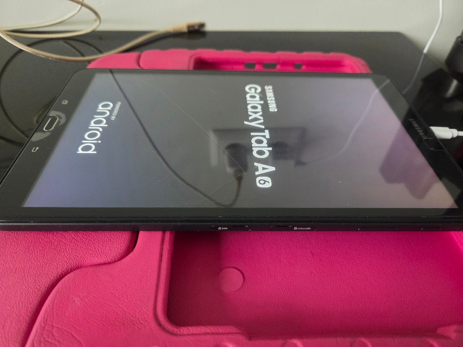 Samsung Galaxy Tab A6 (SM-T585) met roze hoesje, 10 inch, Gps, Ophalen of Verzenden, Samsung