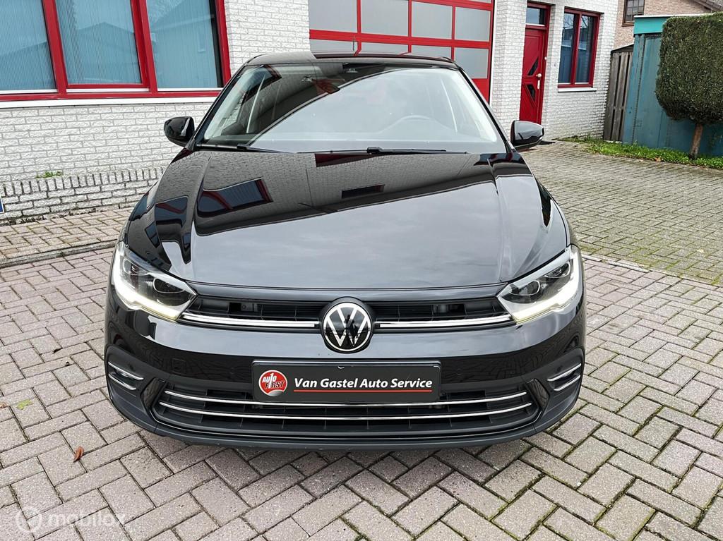 Volkswagen Polo 1.0 TSI AUTOMAAT/NAVI/CRUISE/PDC, Gebruikt, Zwart, 95 pk, Zwart
