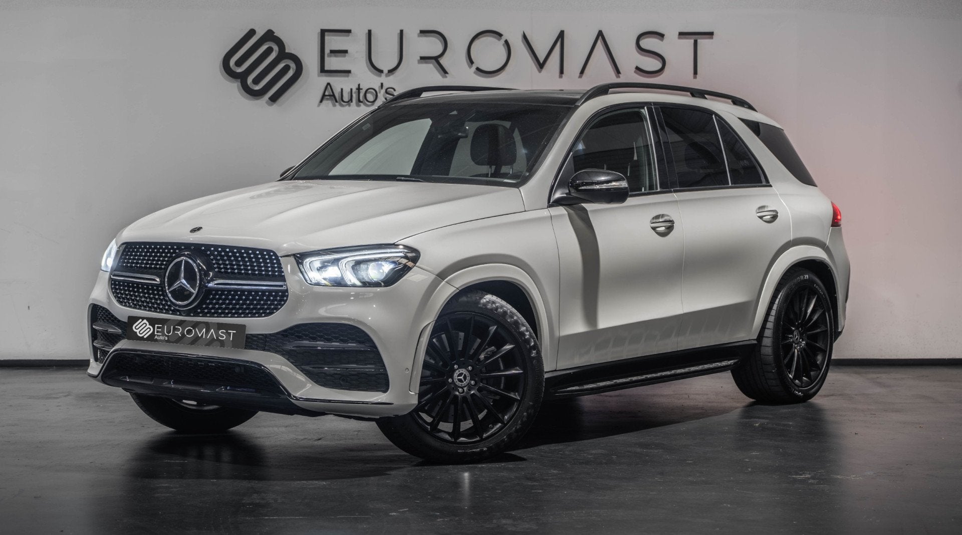 Mercedes-Benz GLE-klasse 450 AMG 4MATIC 7pers | Luchtvering, Auto's, Mercedes-Benz, Automaat, Gebruikt, Wit, Automatische klimaatregeling