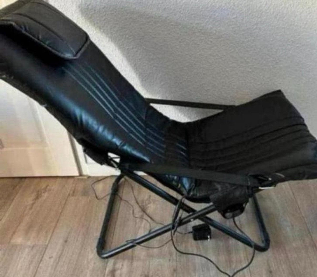 Opklapbare stoel met massage functies, Ophalen, Zo goed als nieuw, Massagestoel of Kussen