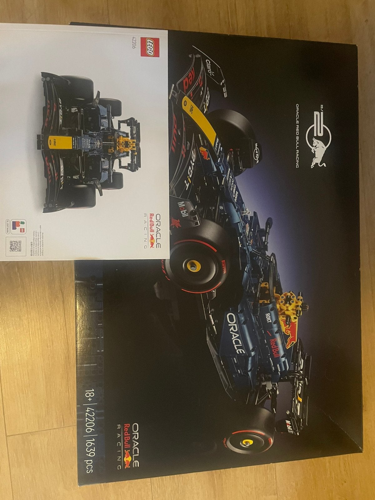 Oracle Redbull 42206, Ophalen of Verzenden, Zo goed als nieuw