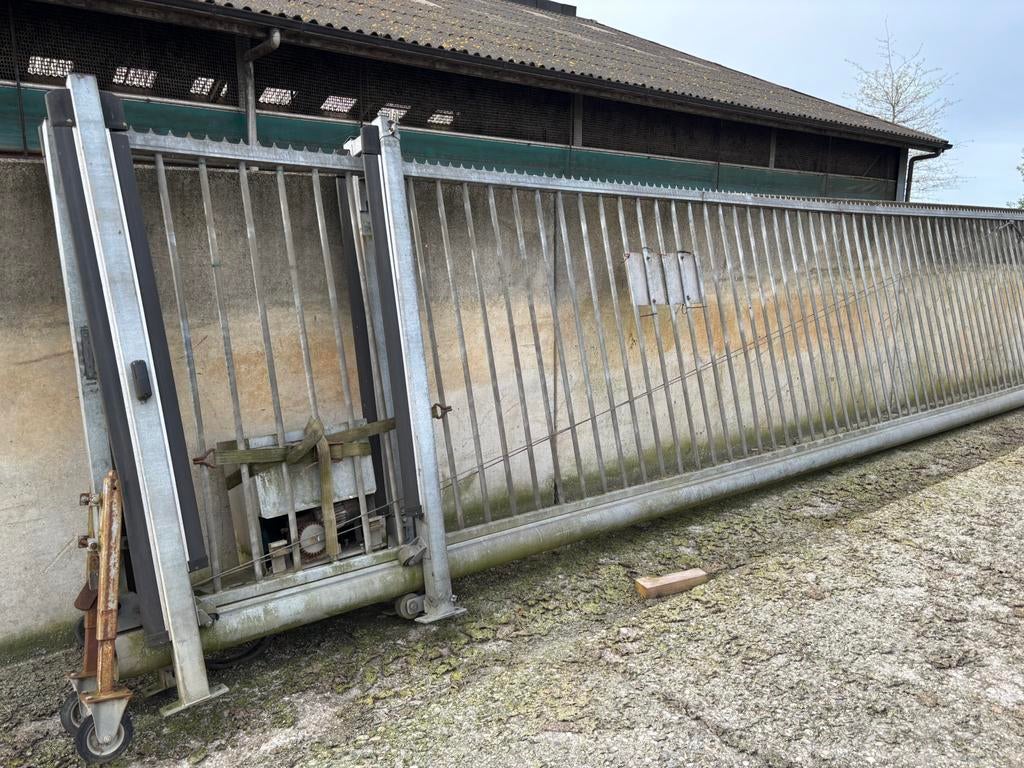 Schuifpoort 10m elektrisch, Tuin en Terras, Tuinhekken en Hekwerk, Gebruikt, Spijlenhekwerk, IJzer, Ophalen