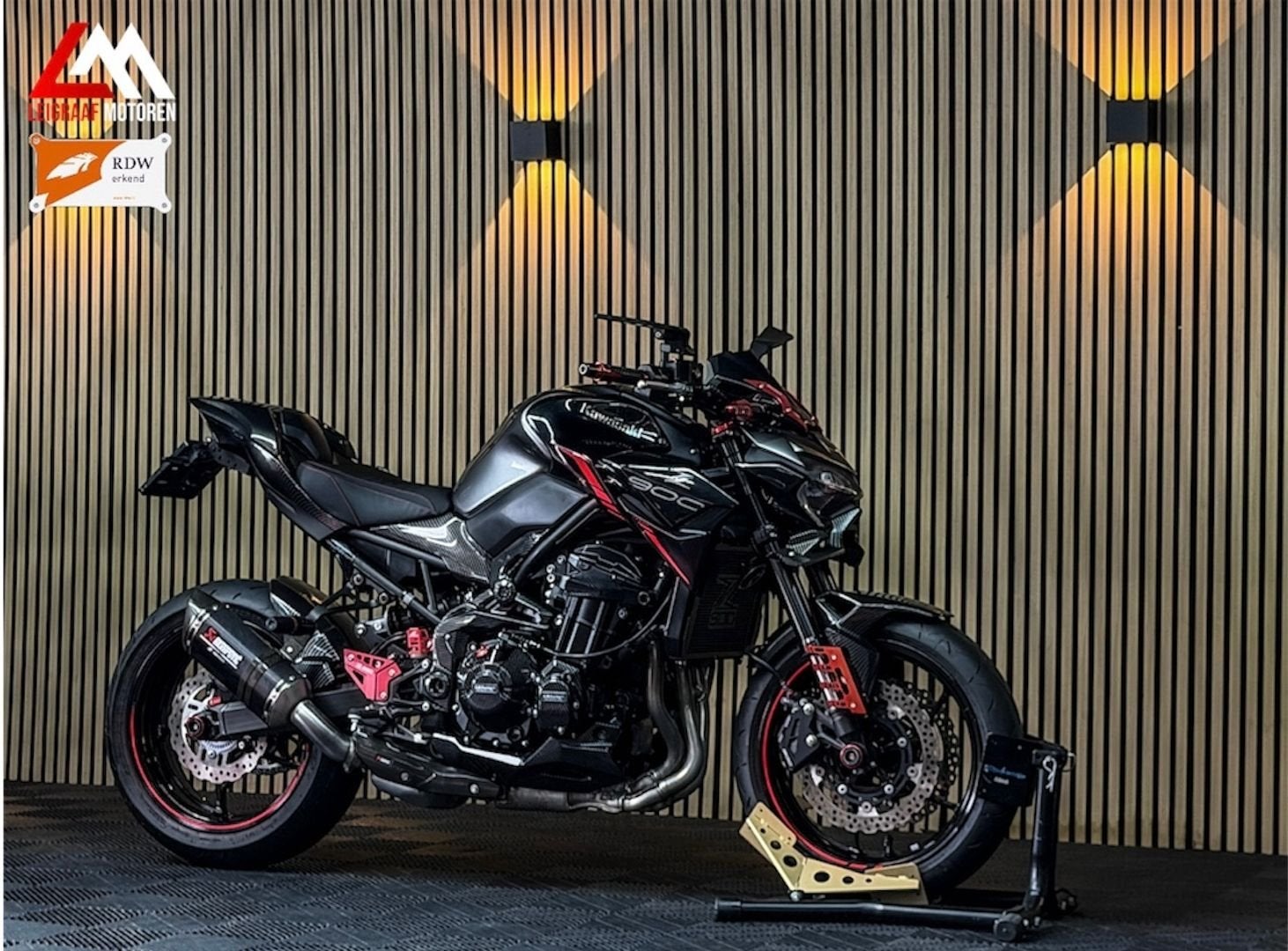 KAWASAKI Z900 PERFORMANCE - Carbon - VOL OPTIES - Akrapovic, 4 cilinders, 948 cc, Bedrijf, Onbekend