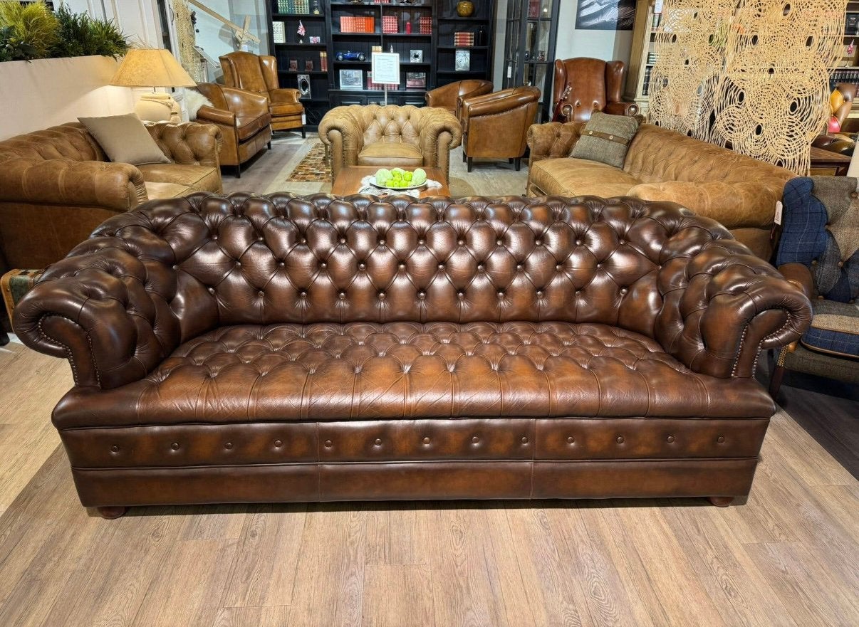 Engelse chesterfield 3 zit bank Buttonseat Antiek bruin leer, Ophalen of Verzenden