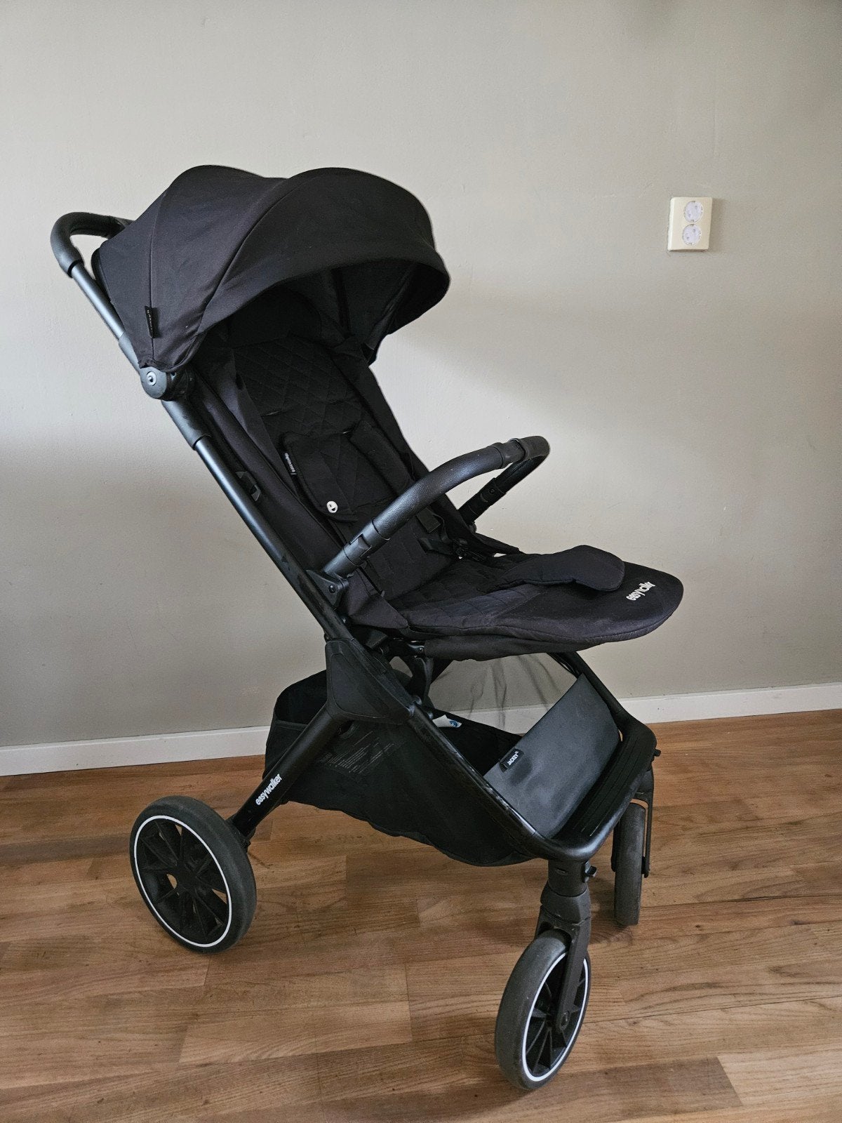 Easywalker Jackey XL Buggy - Zwart, Ophalen, Zo goed als nieuw, Verstelbare rugleuning