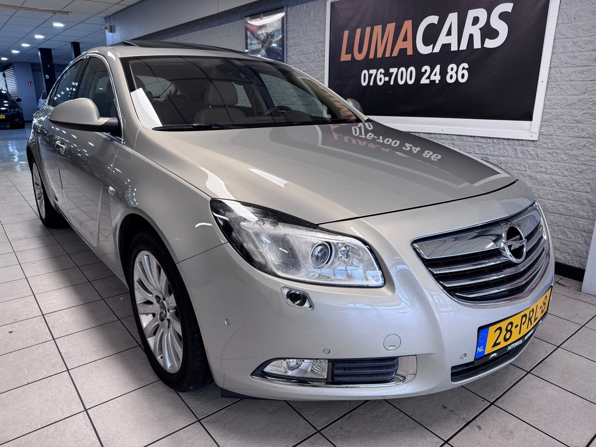 Opel Insignia 2.0 T Cosmo | Pano | Stoelverw.| Leder | 220pk, Auto's, Gebruikt, 4 cilinders, Leder en Stof, Beige