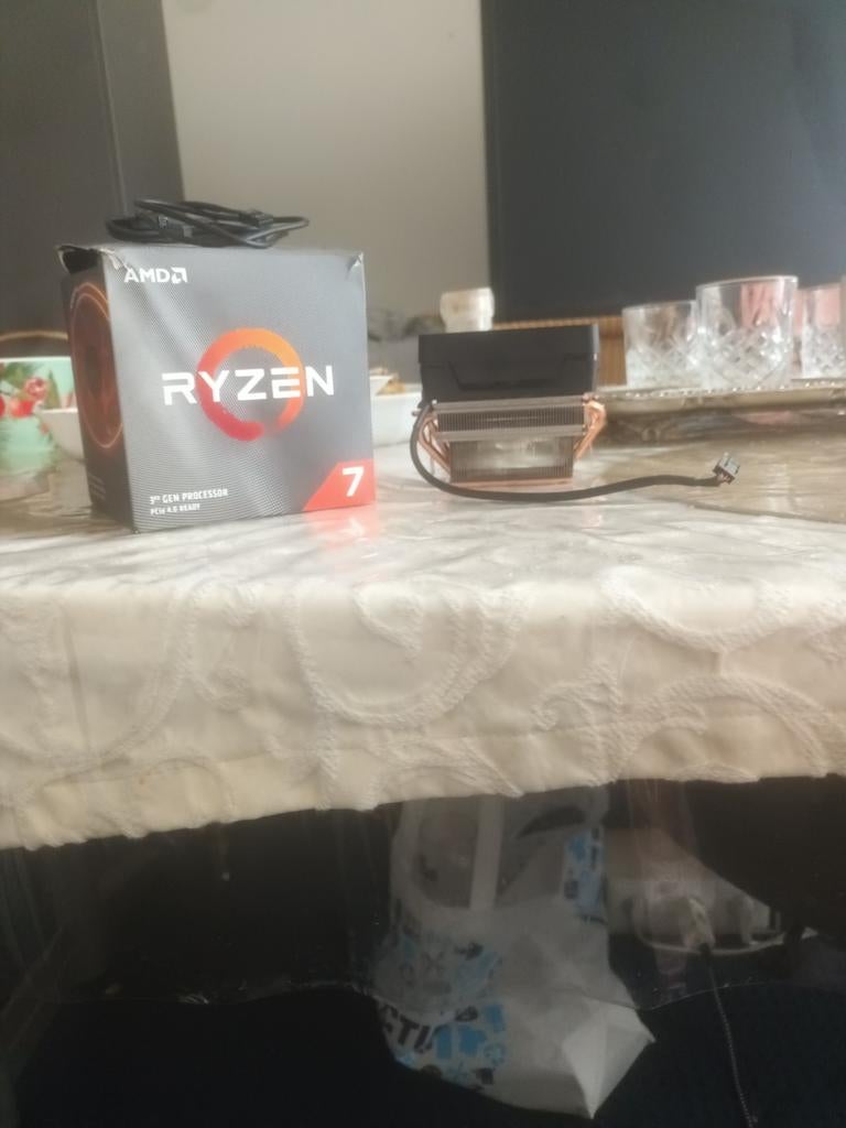 AMD Ryzen 7 Processor met Koeler - Nieuw in Doos, Ophalen of Verzenden, Nieuw, AMD Ryzen 7
