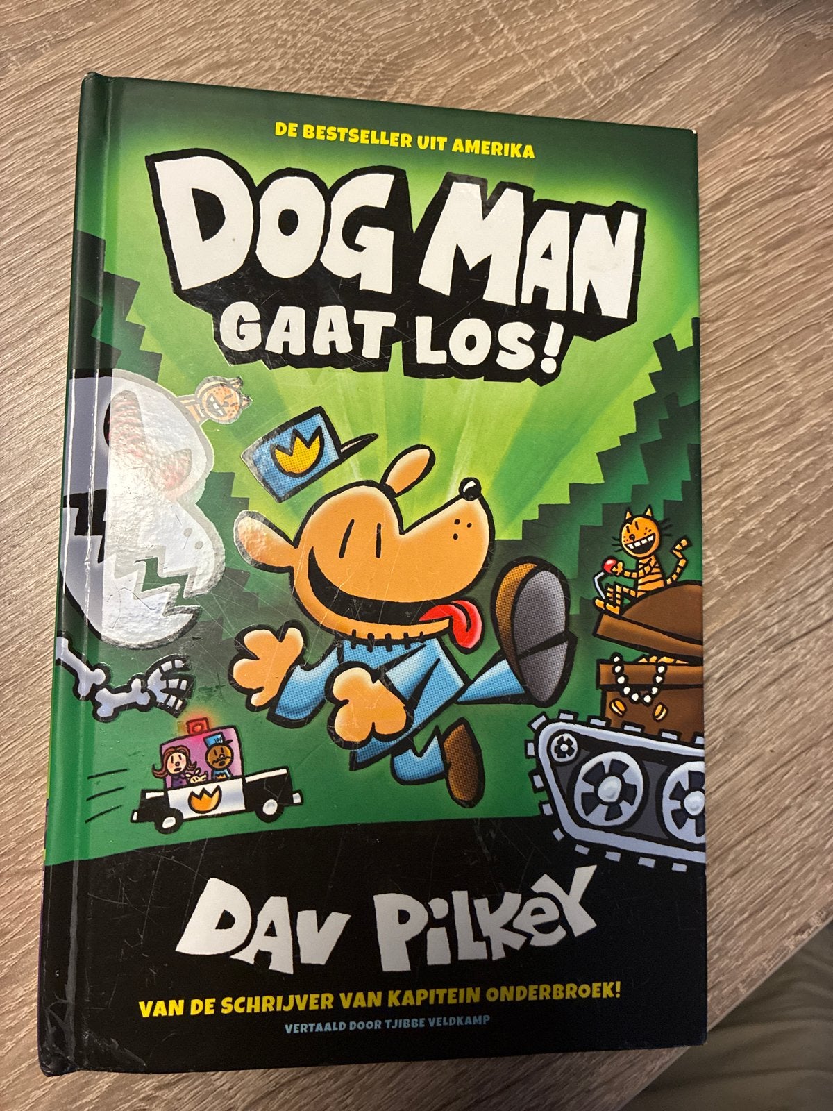 Dog Man Gaat Los! - Dav Pilkey (Bestseller), Ophalen of Verzenden, Zo goed als nieuw, Fictie