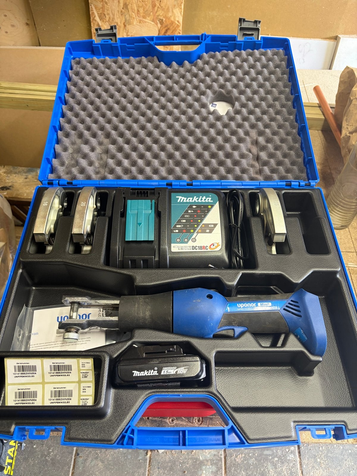 Nieuwe Uponor Mini2 Accu Perstang, Ophalen of Verzenden, Nieuw, Minder dan 400 watt, Overige typen
