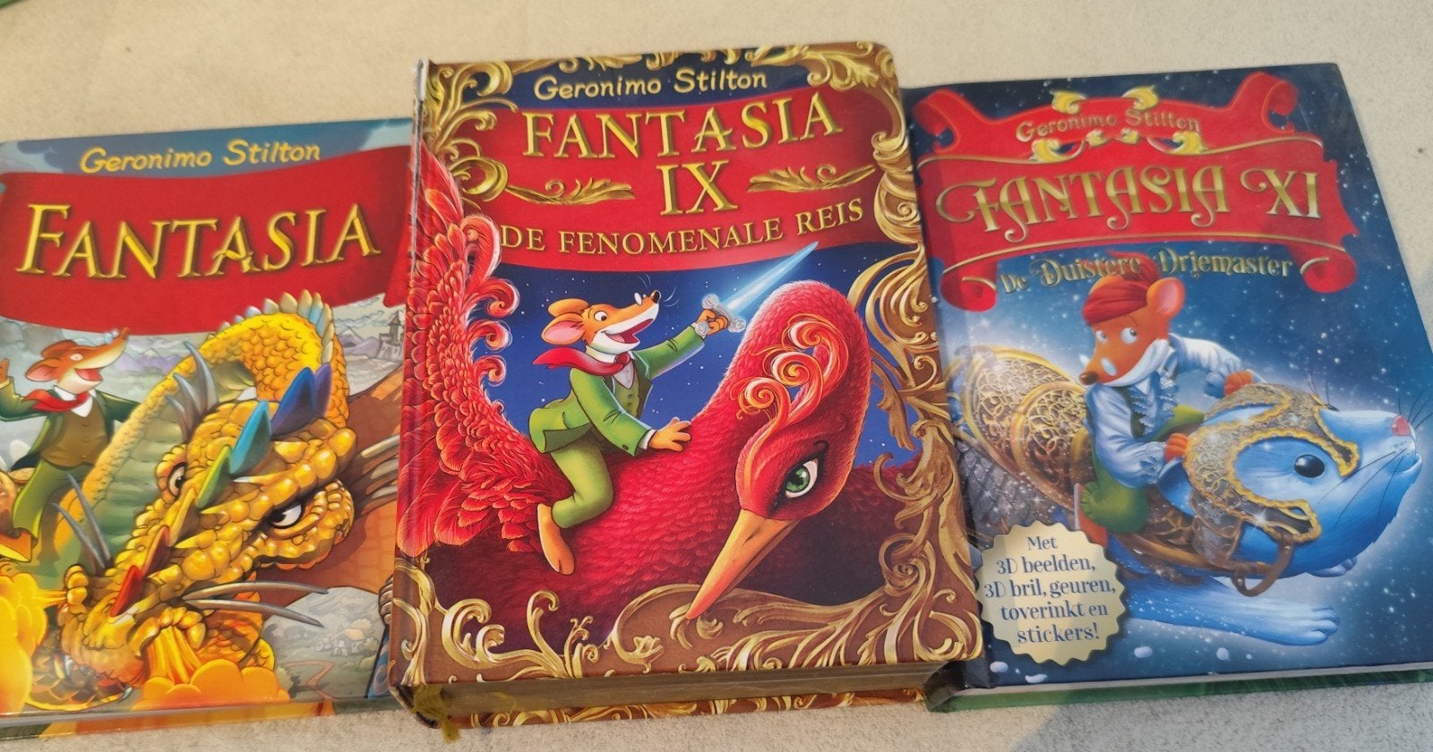 Drie prachtige boeken Fantasia, Ophalen of Verzenden, Zo goed als nieuw