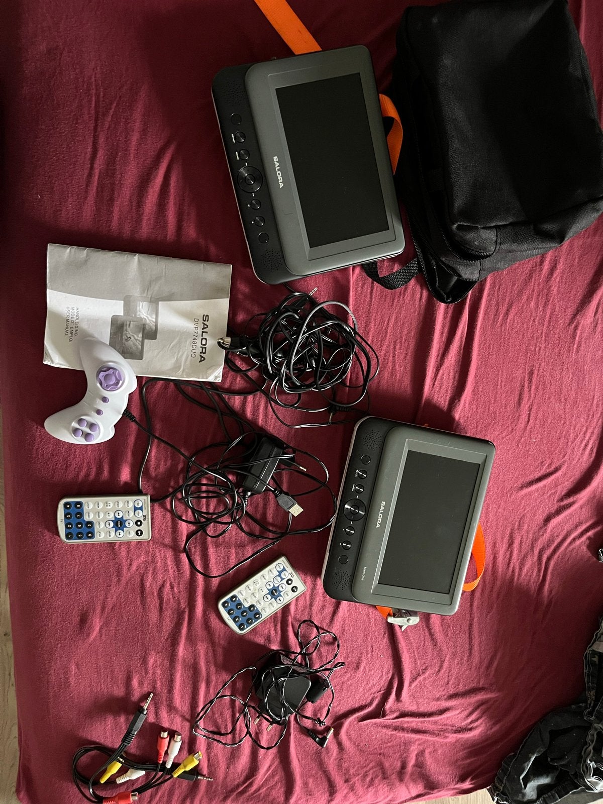Salora draagbare DVD-spelerset met twee schermen, Overige merken, Gebruikt, 50 Hz, Ophalen of Verzenden