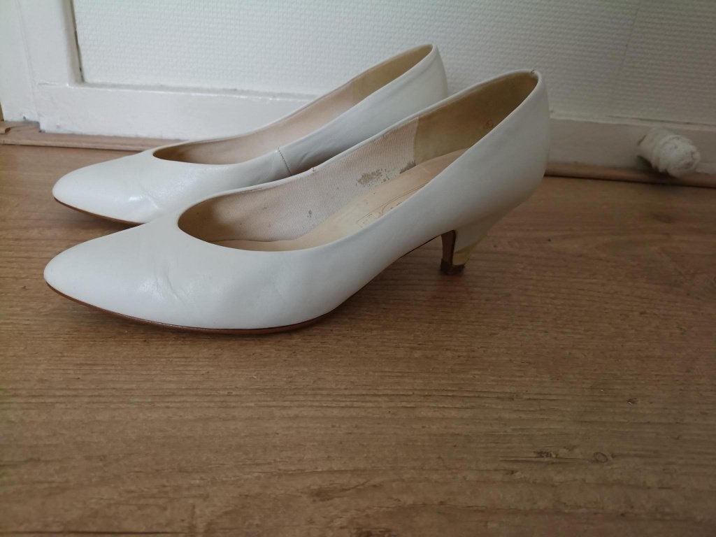 Witte pumps van Gabor, maat 39, Pumps, Wit, Ophalen of Verzenden, Zo goed als nieuw