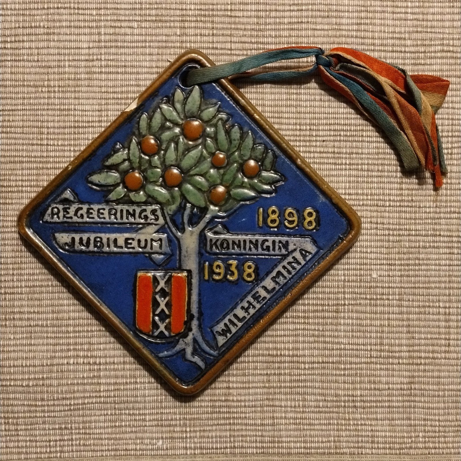 1938 herdenkingstegel regeringsjubileum Koningin Wilhelmina, Ophalen of Verzenden, Zo goed als nieuw, Nederland, Overige typen
