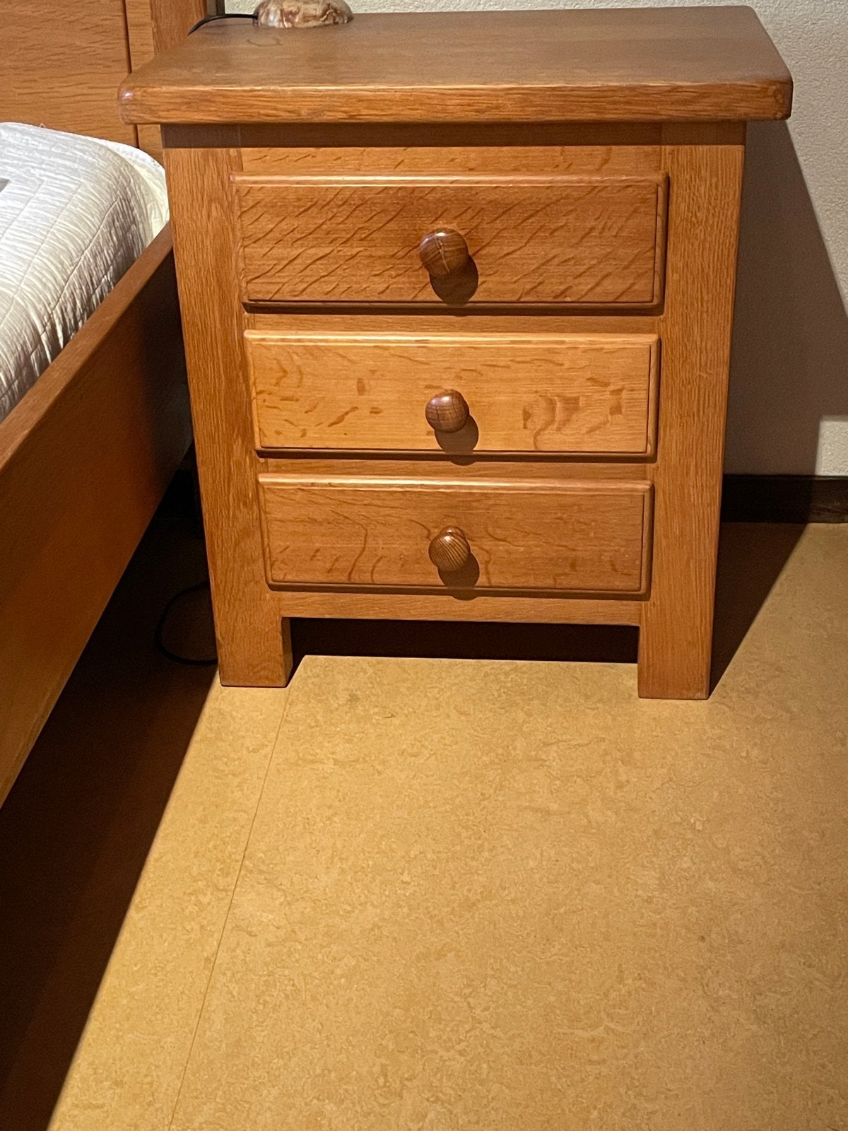 Eikenhouten 2-persoonsbed (140x190cm) met nachtkastjes, Ophalen, Gebruikt, Bruin, Tweepersoons