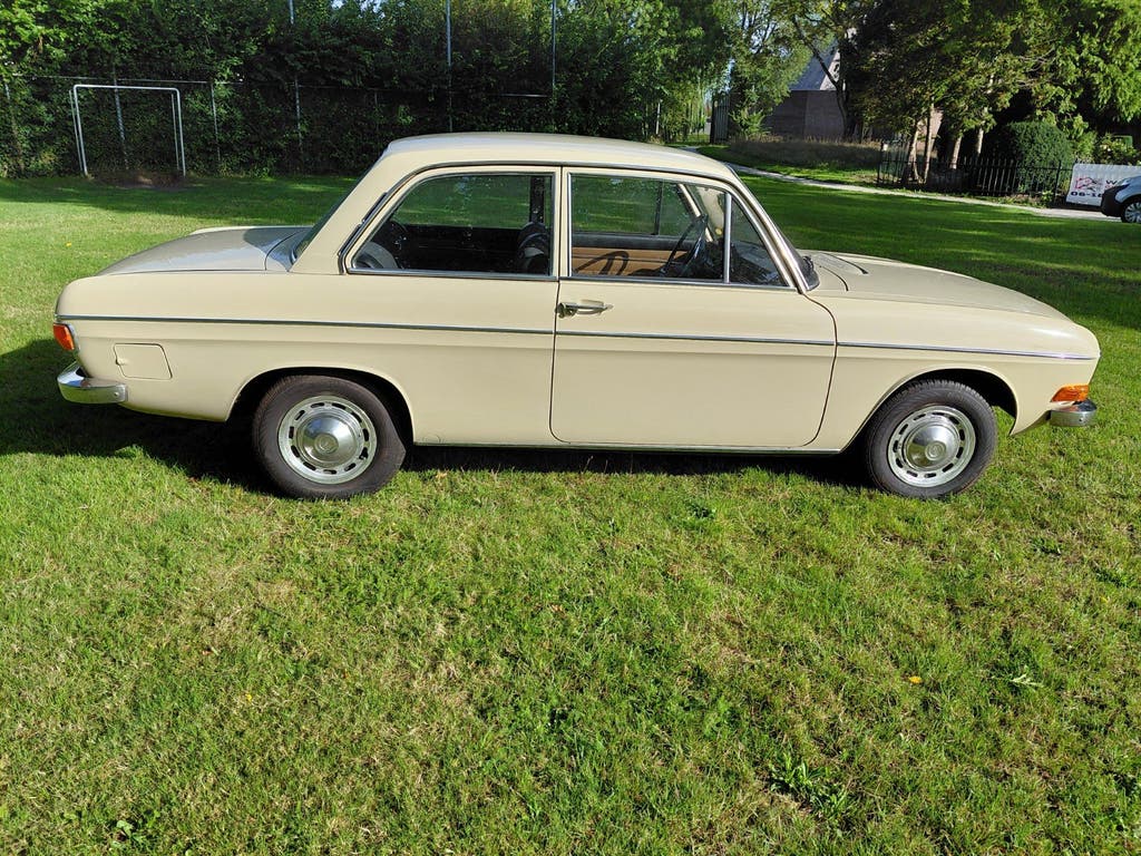 Audi 60 L in zeer nette staat, foto 9