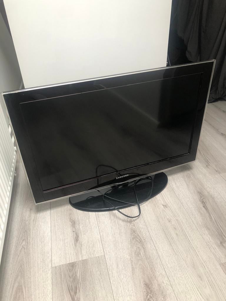 Samsung LE32D450 LCD-TV 32 inch, Ophalen, 50 Hz, 80 tot 100 cm, Zo goed als nieuw