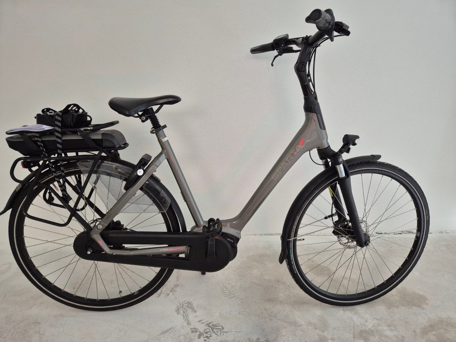 Sparta A-Shine Fit elektrische fiets - Bosch Active Line, Fietsen en Brommers, Sparta, Gebruikt, Ophalen of Verzenden, 50 km per accu of meer