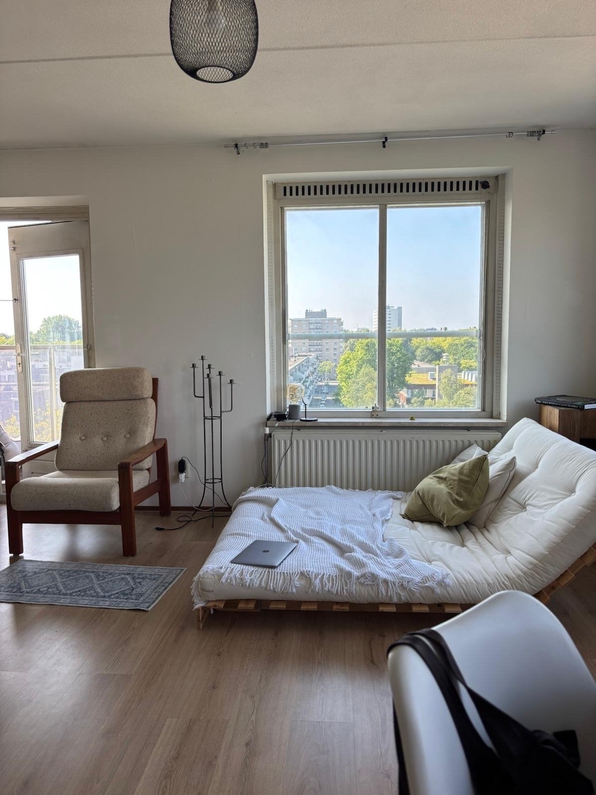 Comfortabele futonbank/bed - ideaal voor kleine ruimtes, Ophalen, Gebruikt, Twijfelaar, 120 cm