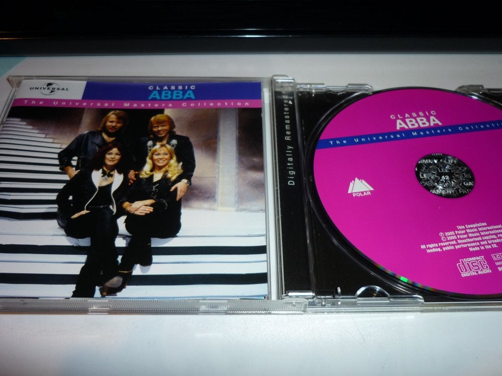 ABBA - The Universal Masters Collection CD, Pop, Inclusief boekje, Ophalen of Verzenden, Zo goed als nieuw