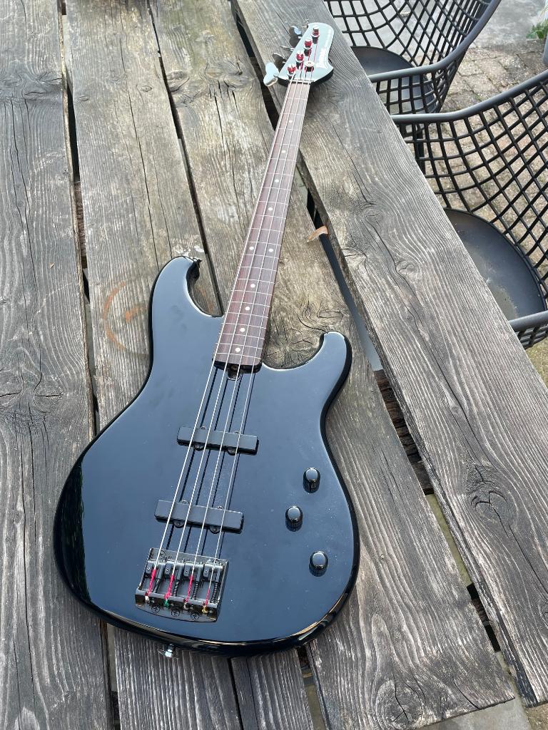 ibanez roadstar basgitaar fretless, Muziek en Instrumenten, Ophalen, Zo goed als nieuw, Elektrisch, Fretloos