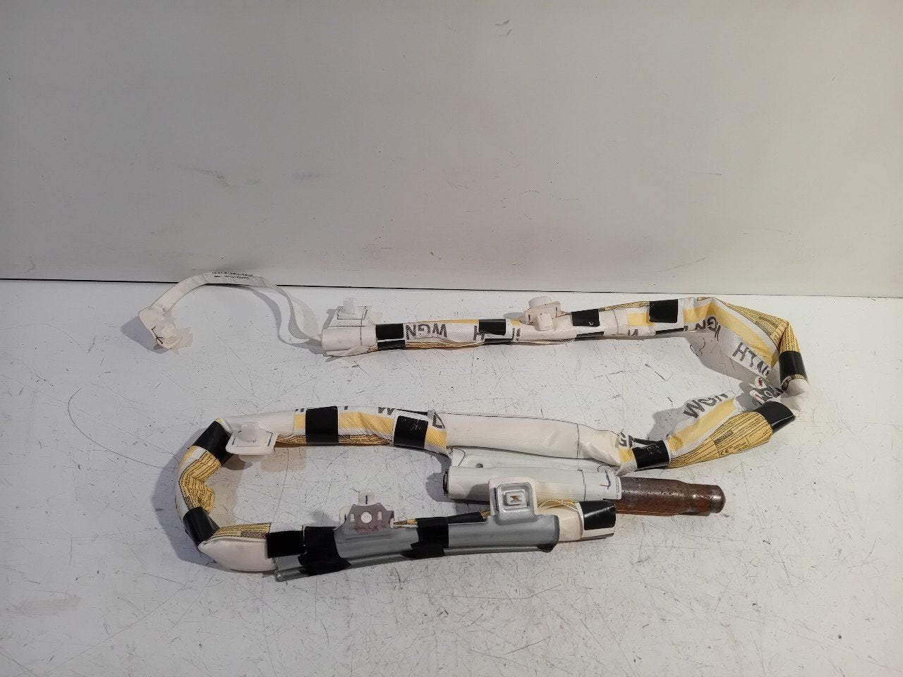 Gordijn airbag links Toyota Avensis, Auto-onderdelen, Onderdelen@venauto.nl, Van der Ven Autorecycling B.V., Gebruikt, Ettenseweg 76, 4706 PB Roosendaal, The Netherlands