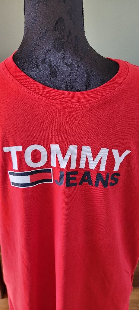 TOMMY HILFIGER rood shirt tshirt maat M nieuw, Maat 48/50 (M), Tommy Hilfiger, Nieuw, Ophalen of Verzenden
