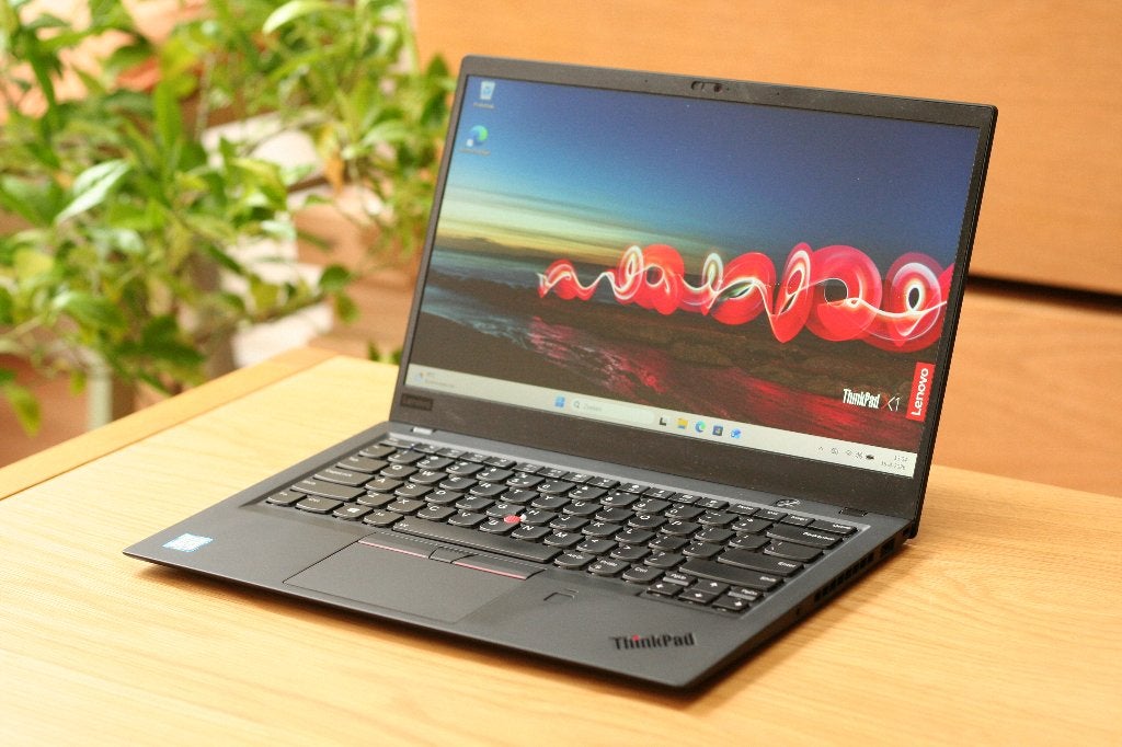Lenovo ThinkPad X1 Carbon Gen 6, Core i7-8650u, 16GB RAM, 256 GB, 2 tot 3 Ghz, Qwerty, Refurbished