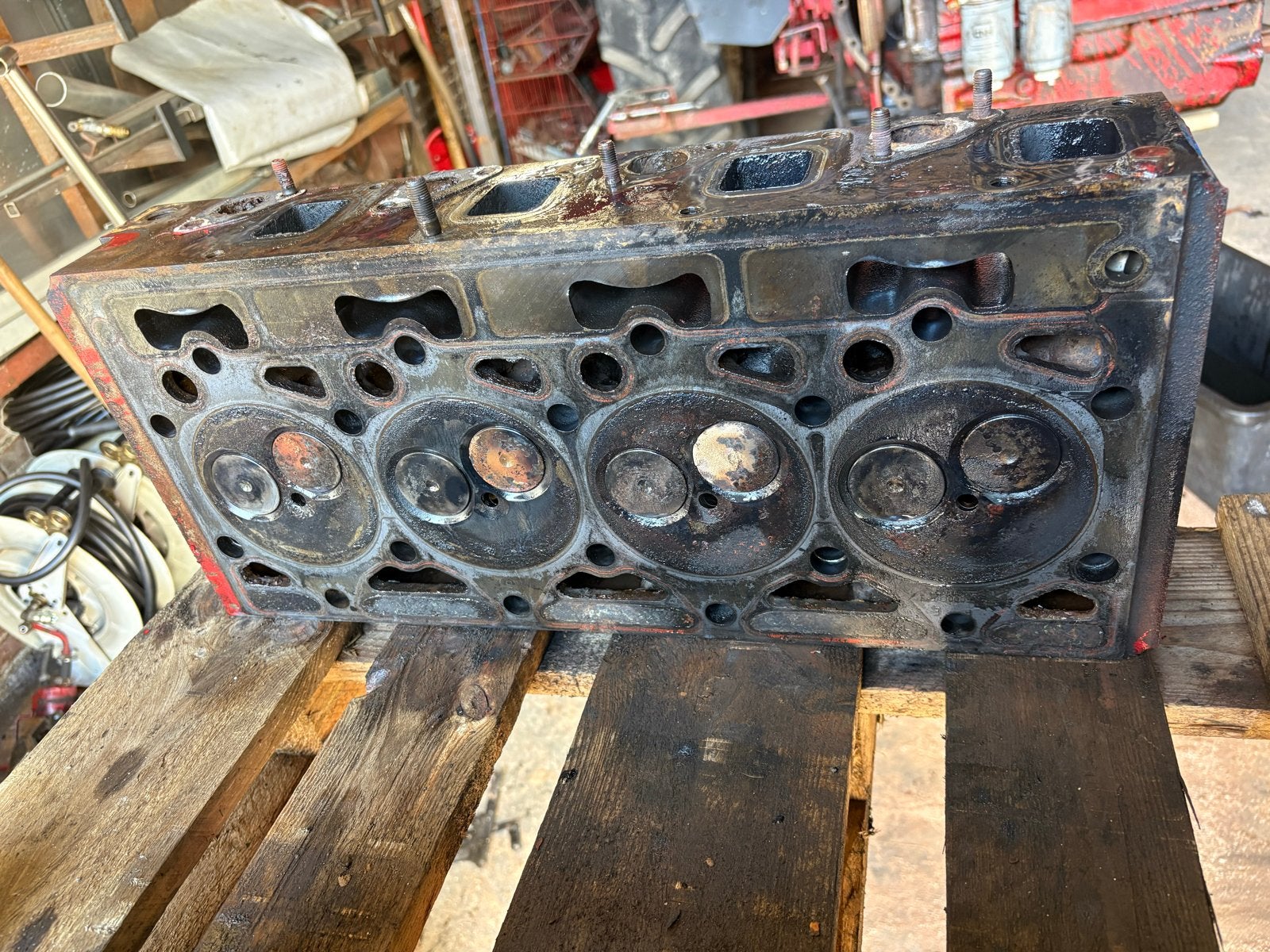 Cilinderkop D-239 motor internationaal harvester, Auto-onderdelen, Motor en Toebehoren, Ophalen, Gebruikt, Overige automerken