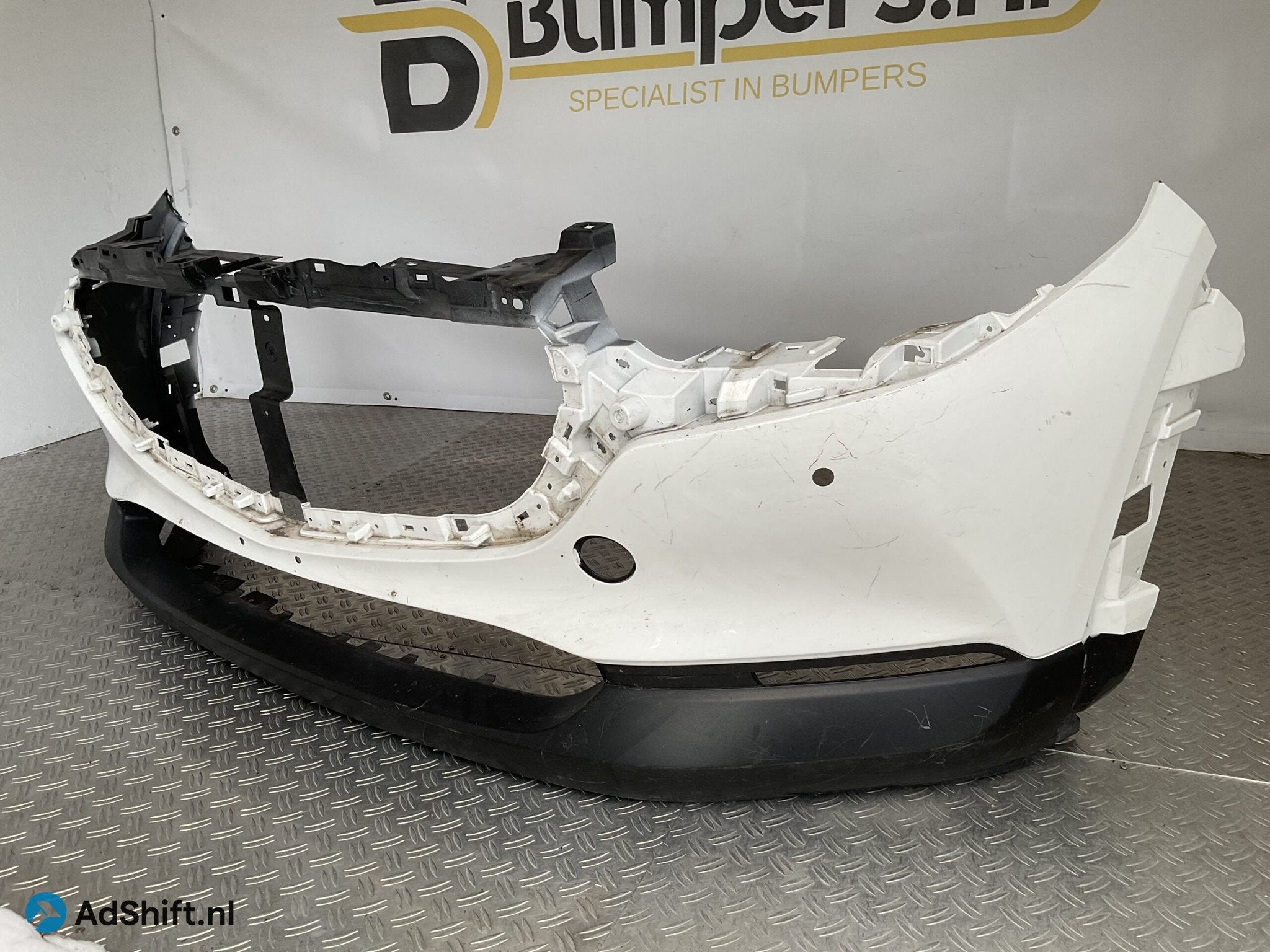 Bumper Mazda CX30 CX-30 pdc DFR5-50031 Voorbumper B9-16244z, Bumper