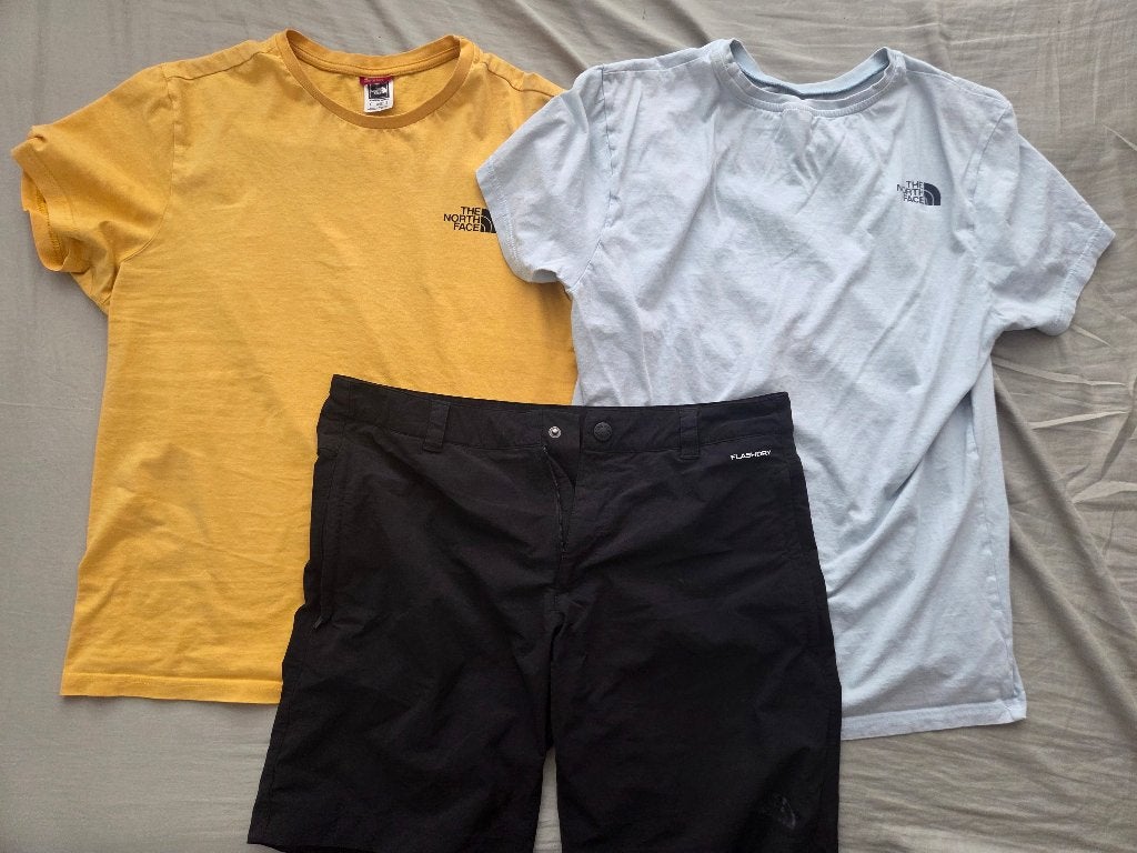 The north face tshirts en korte broek, Maat 38/40 (M), Kort, Zwart, Ophalen of Verzenden