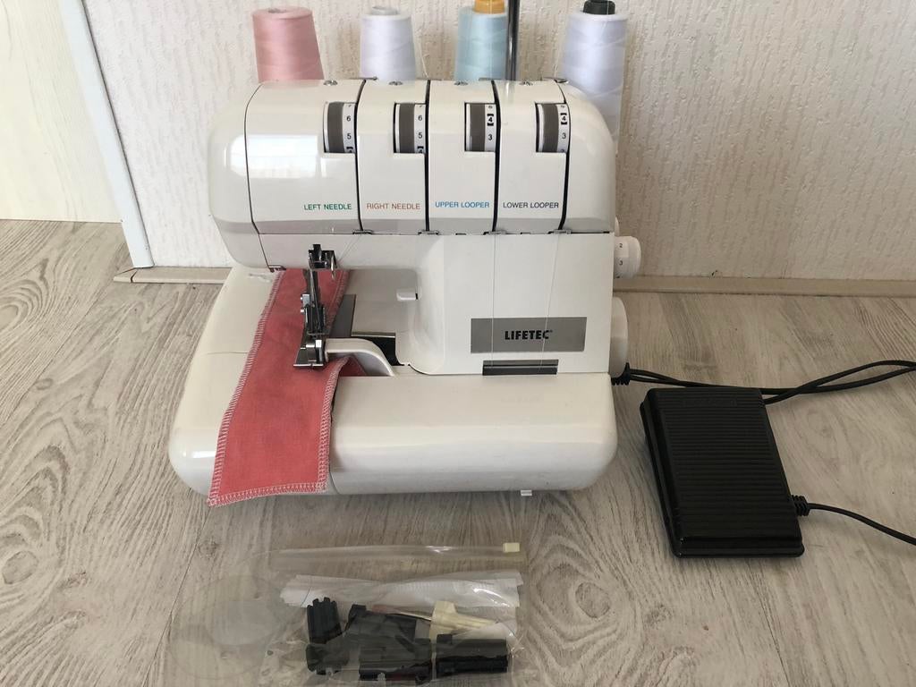 lifetec lockmachine naai goed, Hobby en Vrije tijd, Naaimachines en Toebehoren, Ophalen of Verzenden, Gebruikt, Lockmachine, Overige merken