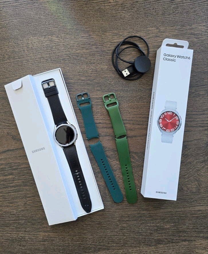 Samsung Galaxy Watch 6 Classic LTE - Zo goed als nieuw, Sieraden, Tassen en Uiterlijk, Smartwatches, Ophalen of Verzenden, Zo goed als nieuw
