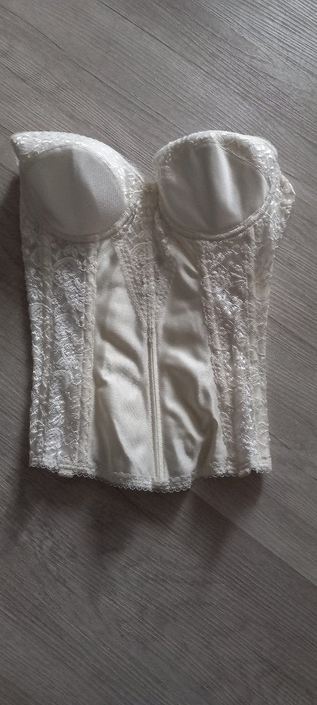 Corset en onderrok - zgan, Ophalen, Wit, Zo goed als nieuw, Accessoires
