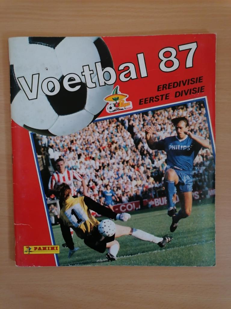 Panini Voetbal 87 incompleet album., Ophalen of Verzenden, Zo goed als nieuw, Ajax, Poster, Plaatje of Sticker