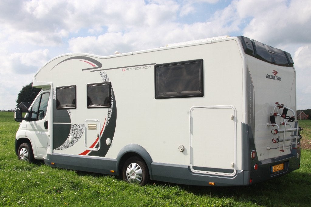 Granduca 265 TL Queensbed Hefbed Automaat 2x Airco Level Zon, Caravans en Kamperen, ESP-stabiliteitscontrole, Ringverwarming, Fiat