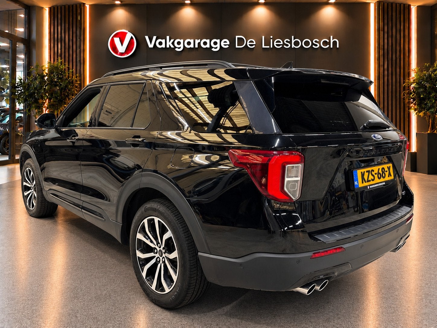 Ford EXPLORER 3.0 V6 EcoBoost PHEV ST-Line/pano/camera/leer/, Automaat, Gebruikt, 2441 kg, Zwart