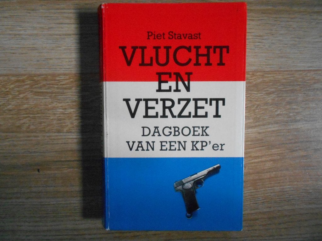 Piet Stavast Vlucht en verzet, Ophalen of Verzenden, Tweede Wereldoorlog, Zo goed als nieuw, Overige onderwerpen