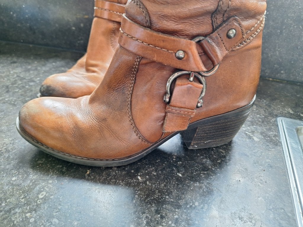 Clarks laarzen - XL kuiten maat 37.5, Hoge laarzen, Bruin, Ophalen of Verzenden, Clarks