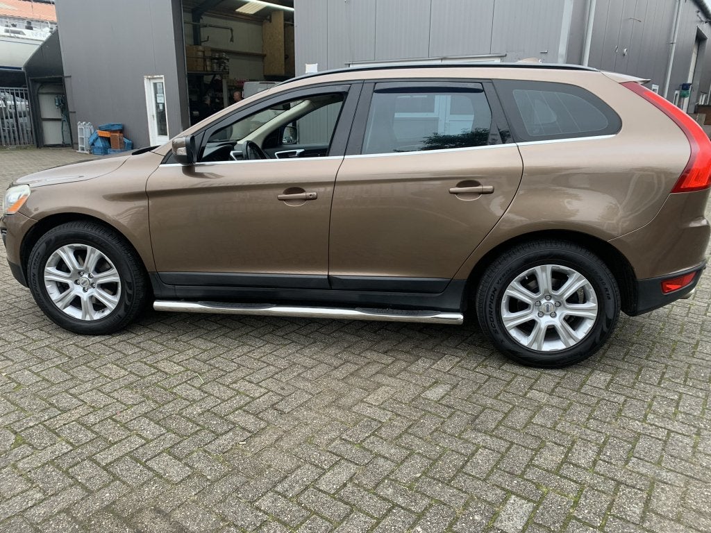 Volvo XC60 Sidebars met steps 70mm, Niet ingevuld, Nieuw, Niet ingevuld, Ophalen