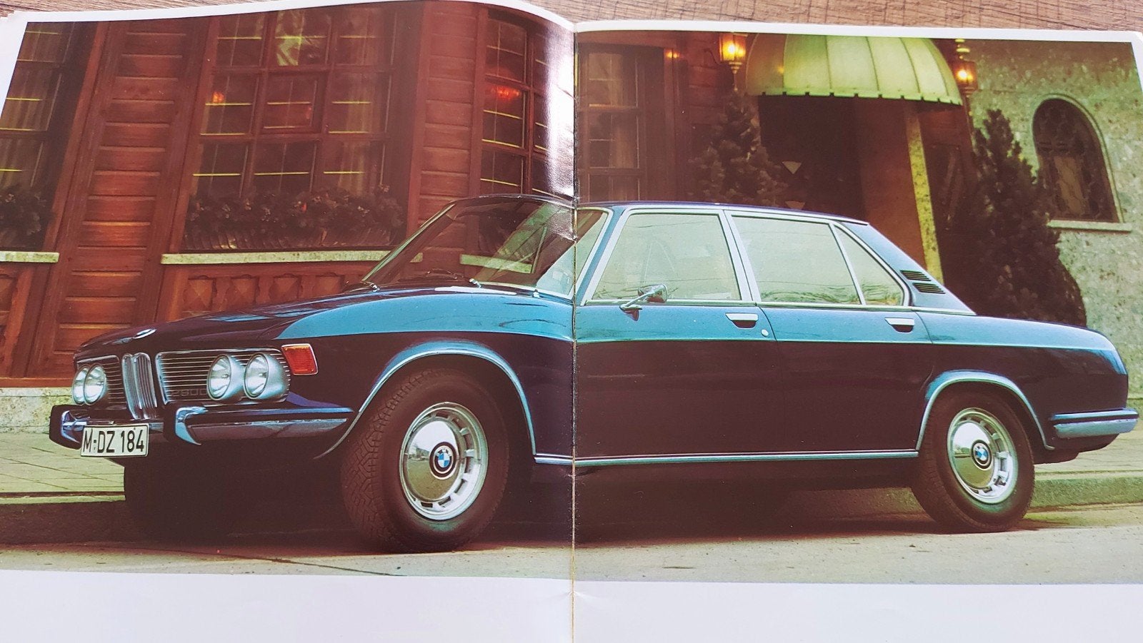 bmw 2500 / 2800 NL folder, Ophalen of Verzenden, Zo goed als nieuw, BMW