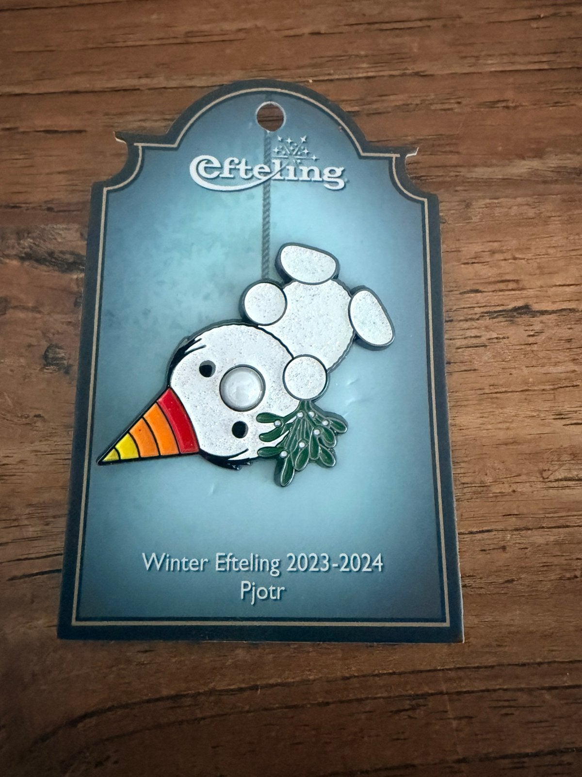 Winter pin efteling, Ophalen of Verzenden, Zo goed als nieuw, Button of Speldje