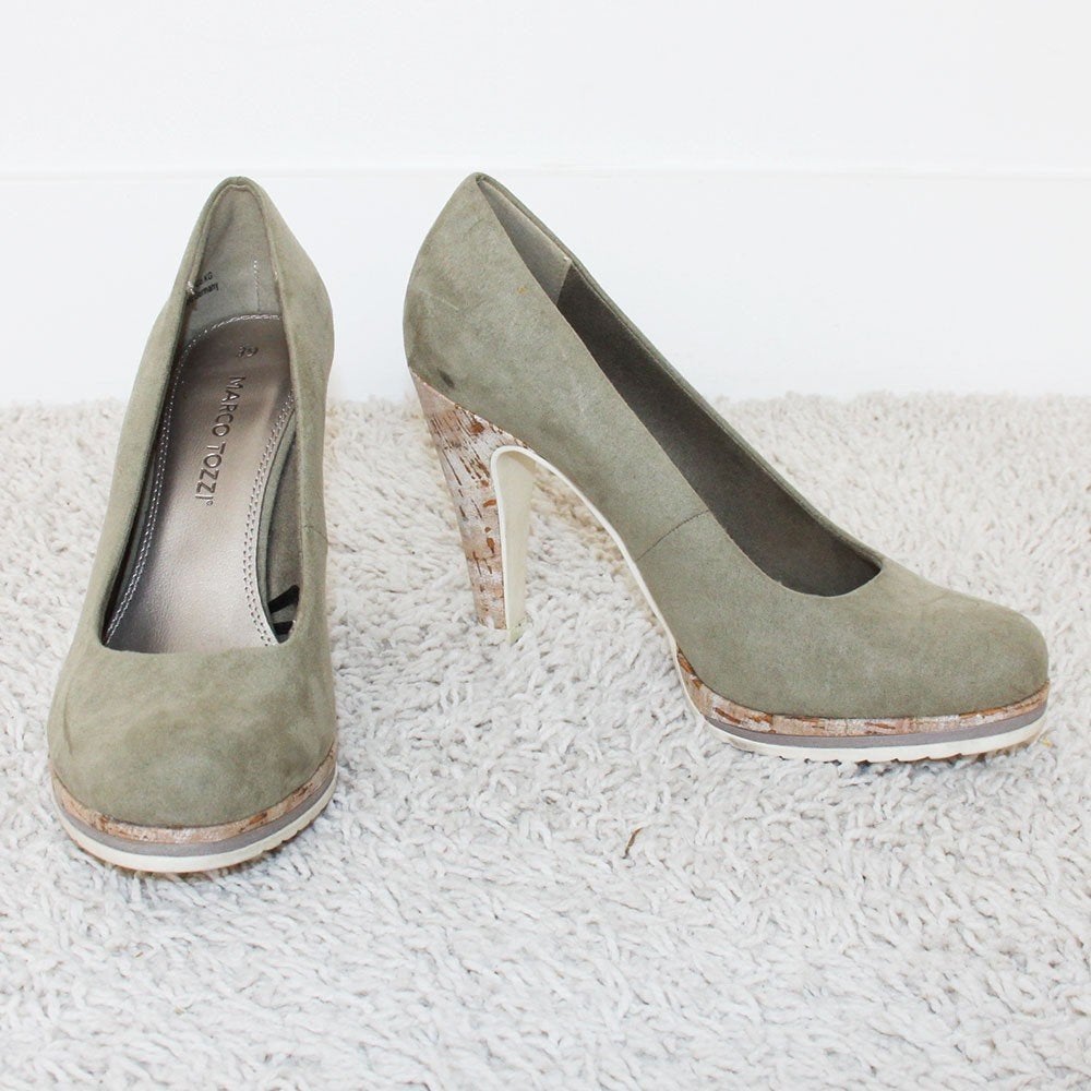 Mooie Leren Marco Tozzi Pumps s25 (Maat 39) € 50,-, Pumps, Overige kleuren, Marco Tozzi, Ophalen of Verzenden