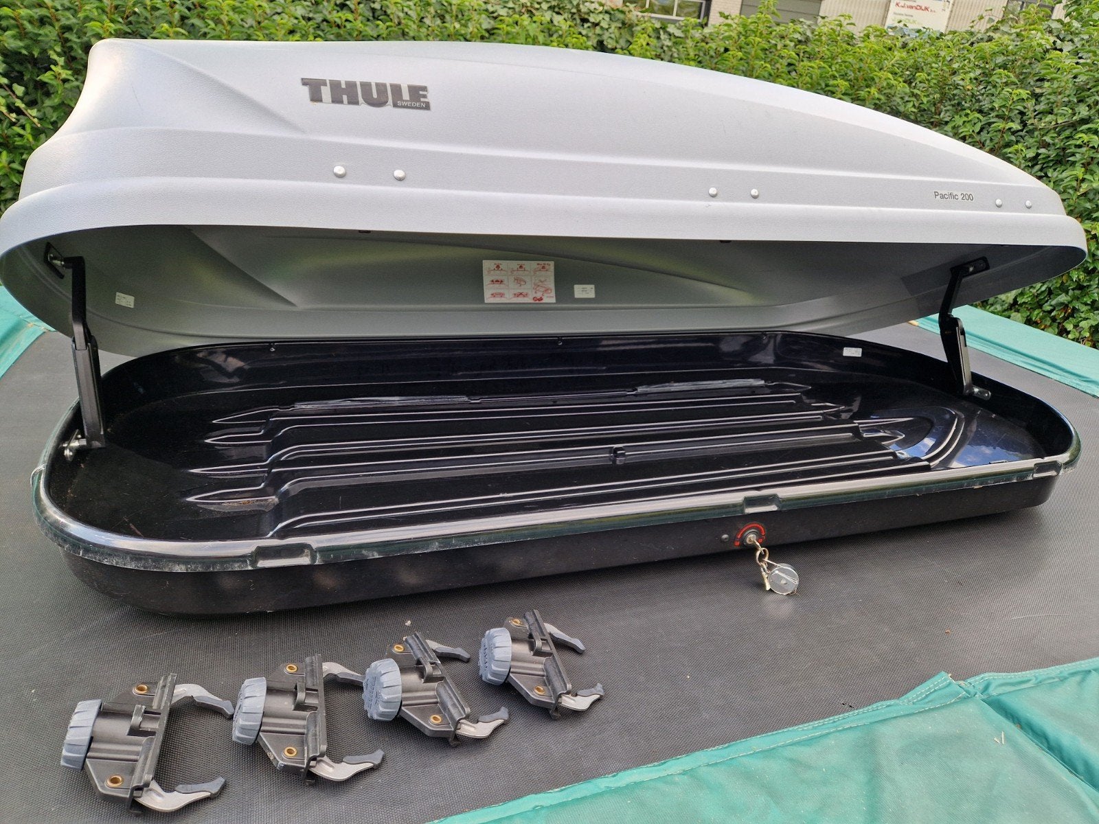 Thule Pacific 200 Dakkoffer - Ruim en Gebruiksvriendelijk, Ophalen